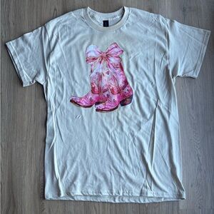 Pink boots t-shirt size medium Gildan nude t-shirt brand new